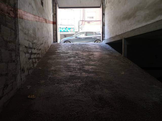 Garaje en Venta en Cementiri Vell