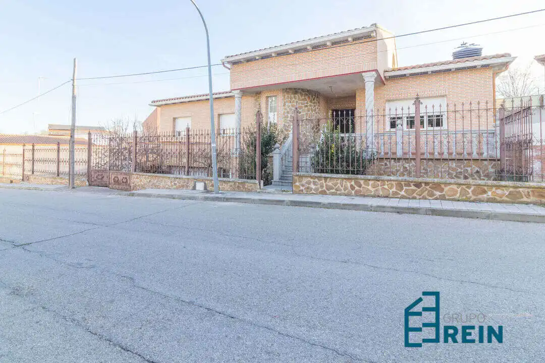 Chalet con jardín en venta en LARGO CABALLERO 1, imagen 62