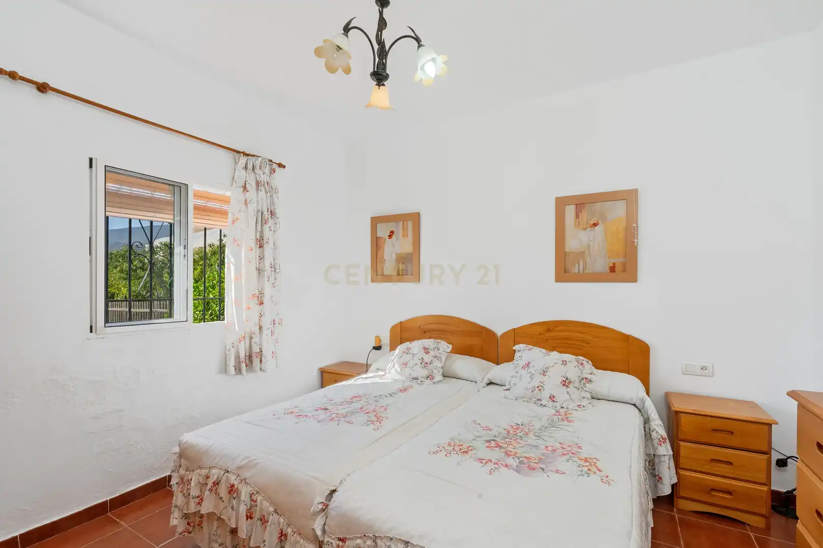 Habitación de Casa o chalet en venta en Motril con Jardín privado, Trastero y Piscina