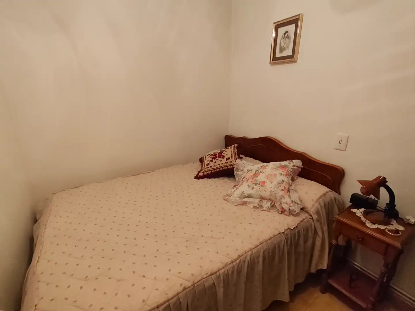 Dormitori de Casa o xalet en venda en Brahojos de Medina amb Calefacció, Jardí privat i Traster