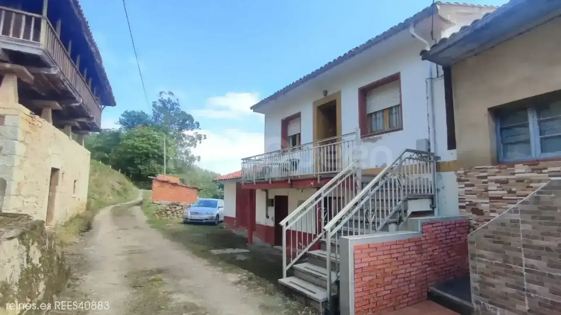 Vista exterior de Casa o xalet en venda en Candamo amb Calefacció, Jardí privat i Terrassa