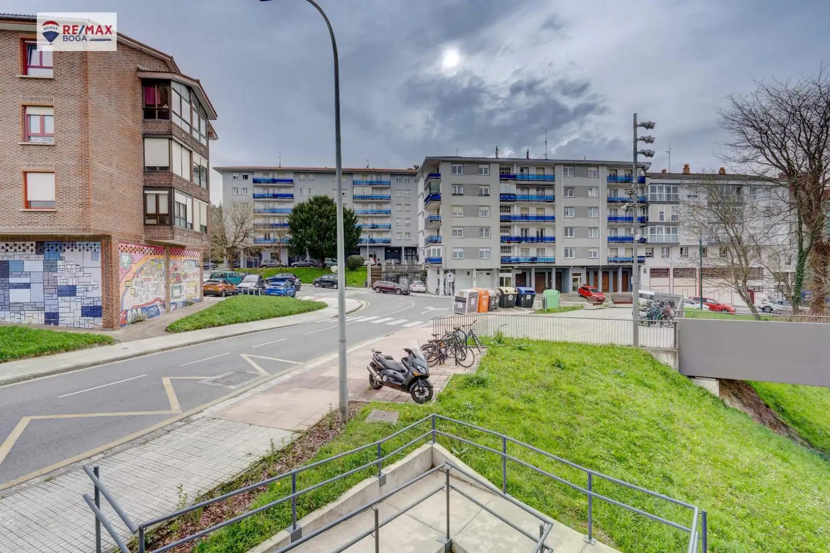 Außenansicht von Wohnung zum Verkauf in Zarautz mit Privatgarten