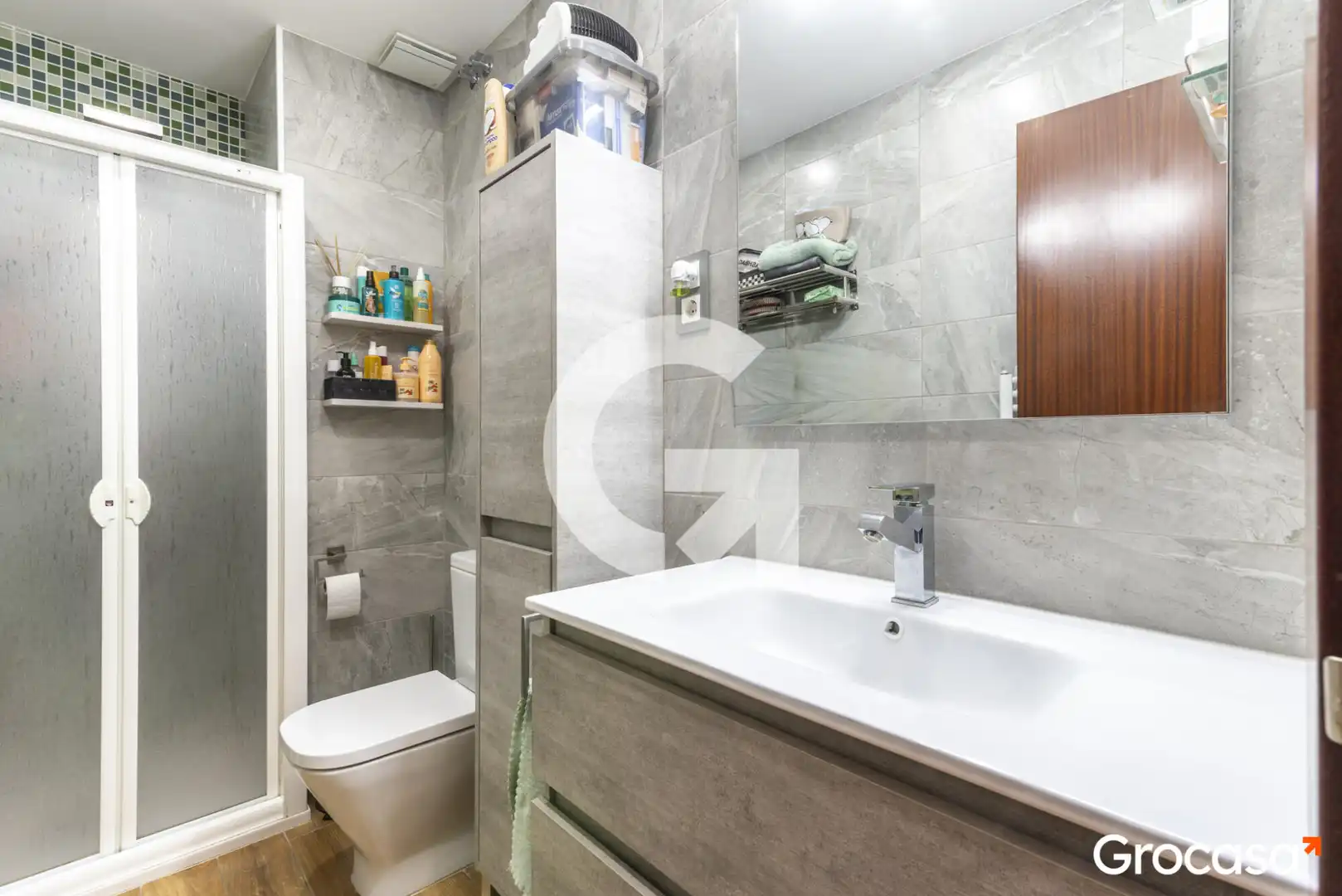 Badezimmer von Wohnung zum Verkauf in Cornellà de Llobregat mit Klimaanlage, Heizung und Terrasse