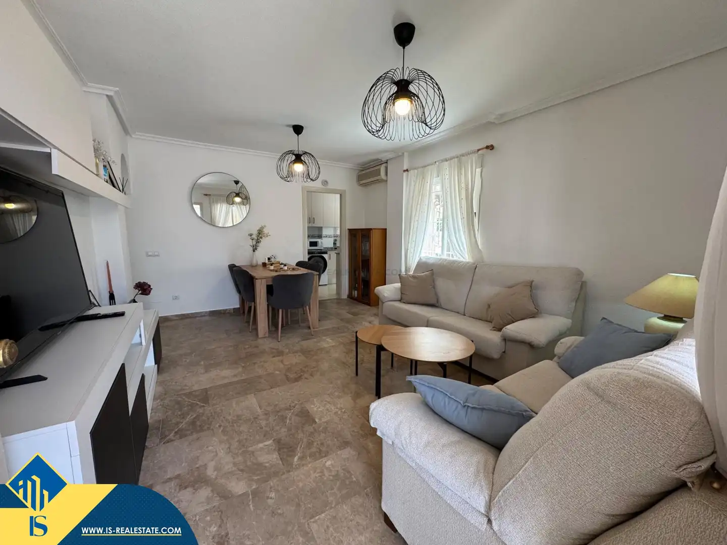 Sala d'estar de Casa o xalet en venda en Torrevieja amb Aire condicionat, Terrassa i Traster