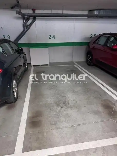 Parkplatz von Wohnung zur Miete in Las Rozas de Madrid mit Klimaanlage, Abstellraum und Waschmaschine