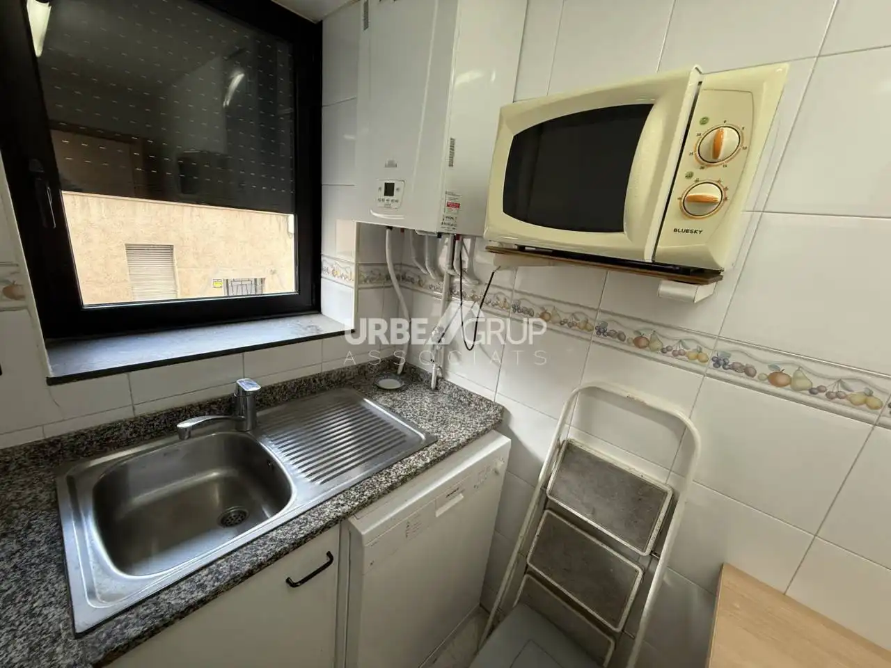 Kitchen of Flat for rent in Terrassa  with Air Conditioner, Heating and Furnished
