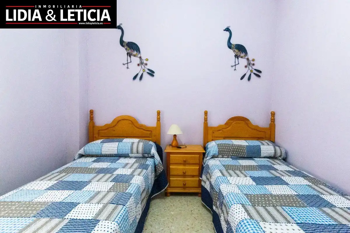 Habitación de Casa o chalet en venta en Alcalá de Guadaira con Aire acondicionado, Calefacción y Jardín privado