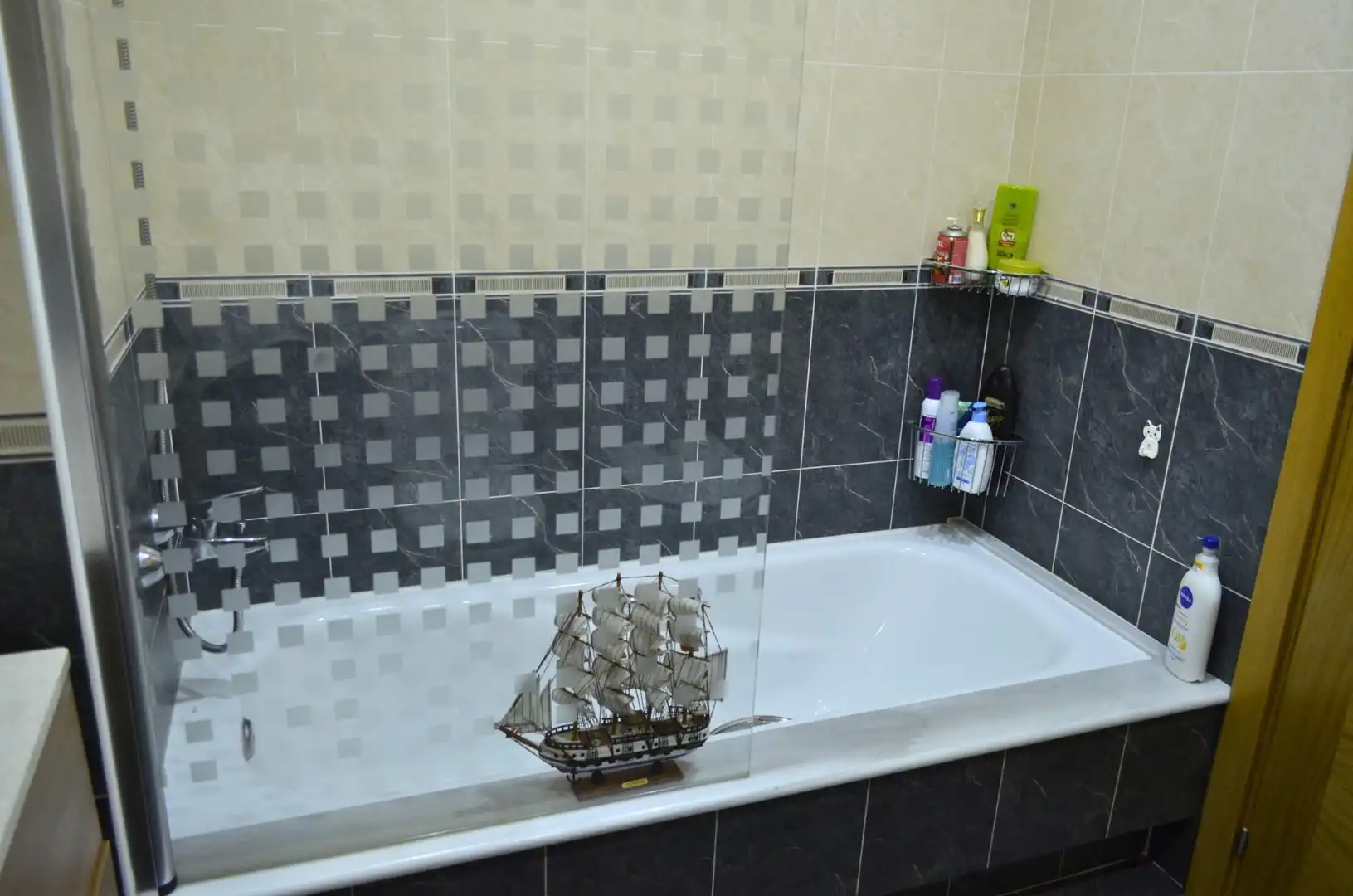 Bathroom of Flat for sale in Carballo  with Heating, Storage room and Furnished