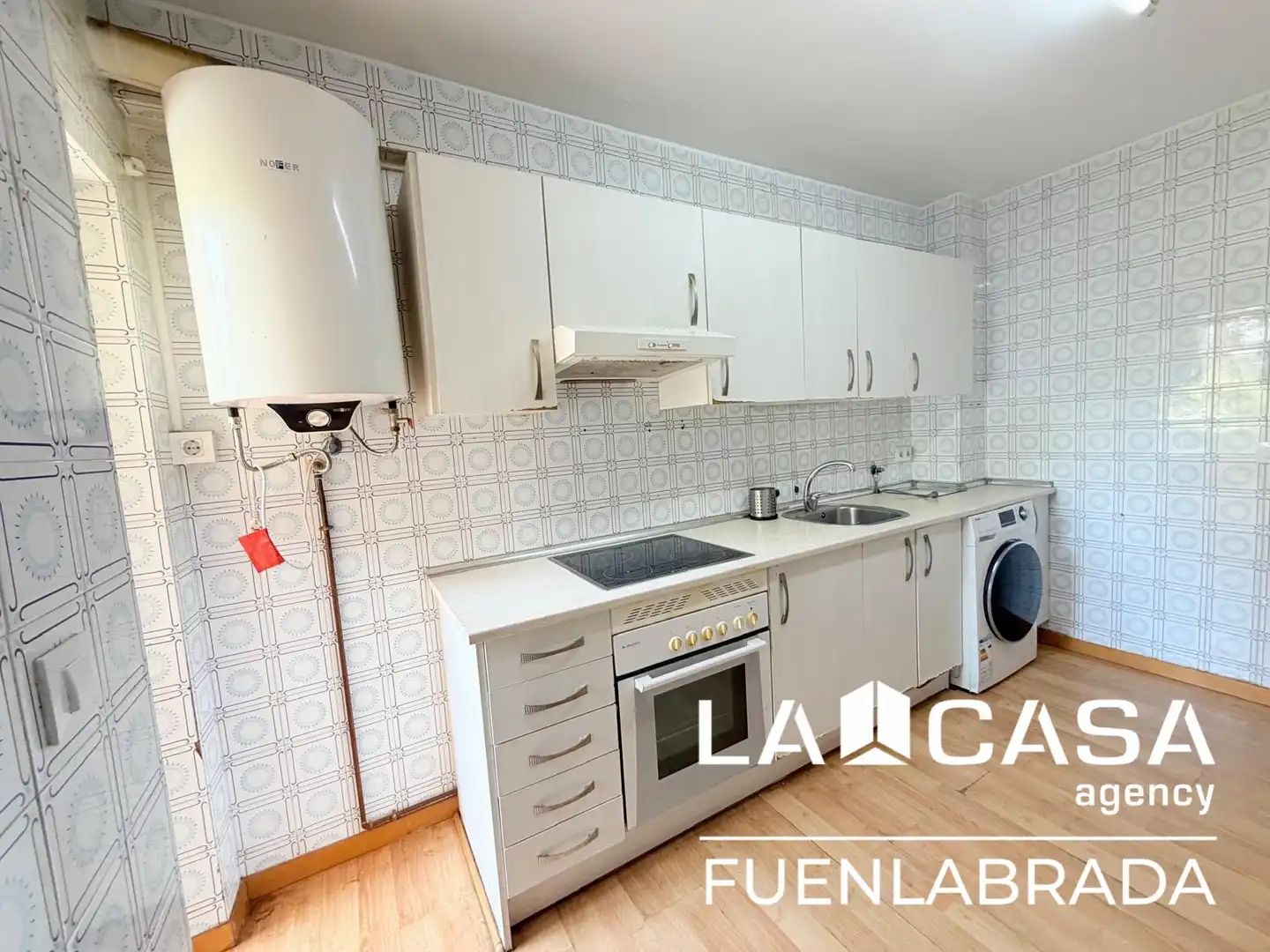 Kitchen of Flat for sale in Fuenlabrada  with Terrace