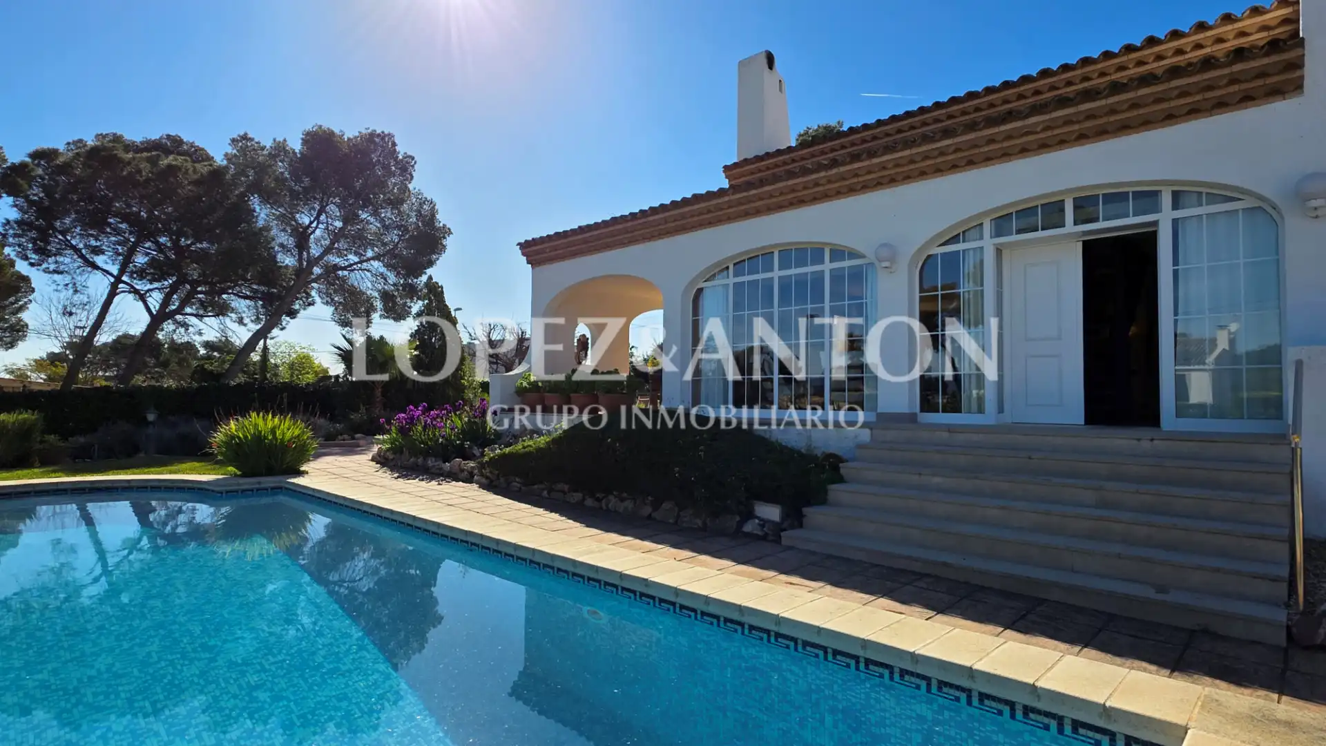 Exterior view of Houses for sale in L'Eliana  with Air Conditioner, Heating and Private garden
