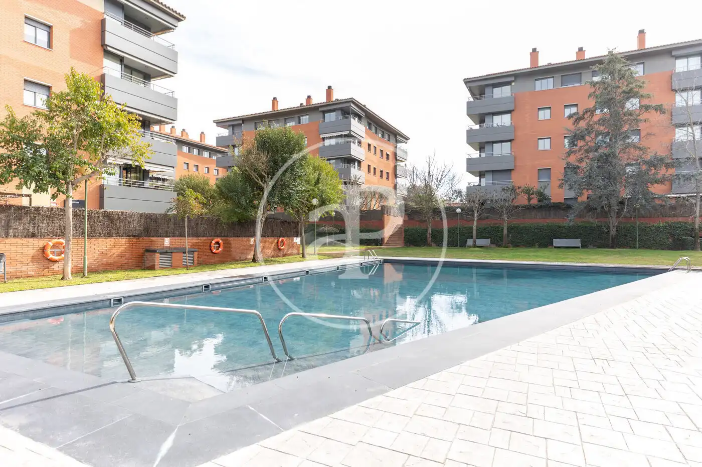 Swimming pool of Flat for sale in Sant Cugat del Vallès  with Air Conditioner, Heating and Terrace