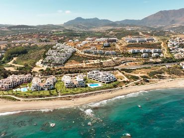 Piano terra con piscina in vendita a Bahía de Casares