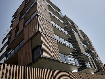 Pis d'obra nova amb balcó en venda a Carrer de València 9