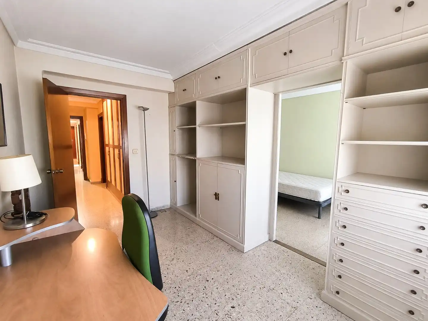 Habitación de Piso en venta en Zaragoza con Calefacción, Amueblado y Horno