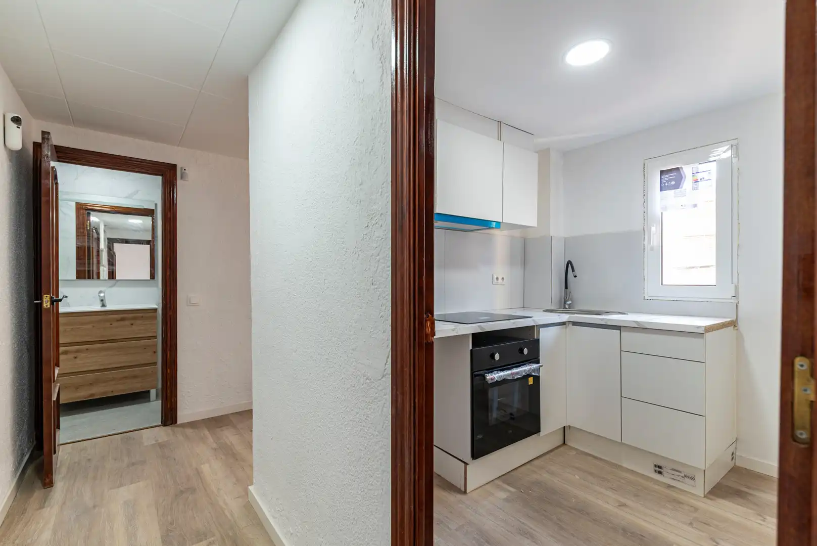 Kitchen of Flat for sale in Badalona  with Air Conditioner, Heating and Parquet flooring