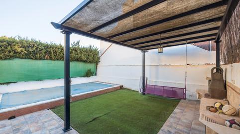 Photo 3 of Single-family semi-detached for sale in Calle Paseo de las Encinas, Residencial Triana - Barrio Alto, Granada