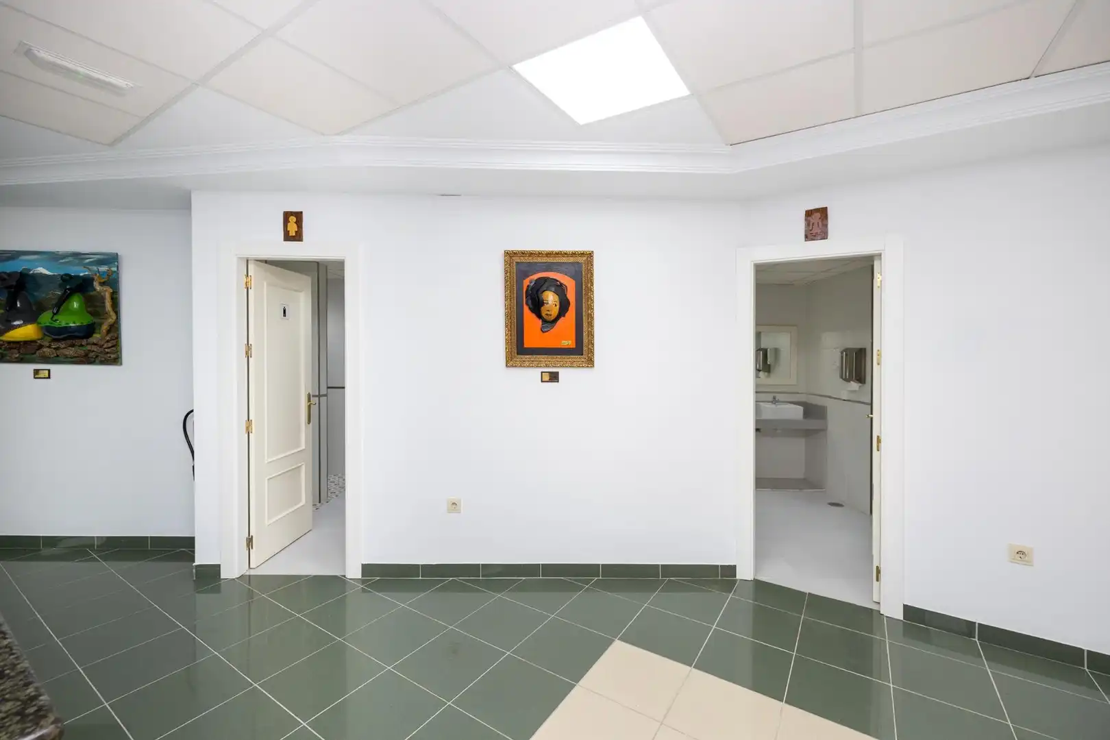 Business premises for sale in Avenida Santa María de la Alhambra 69, imagen 13