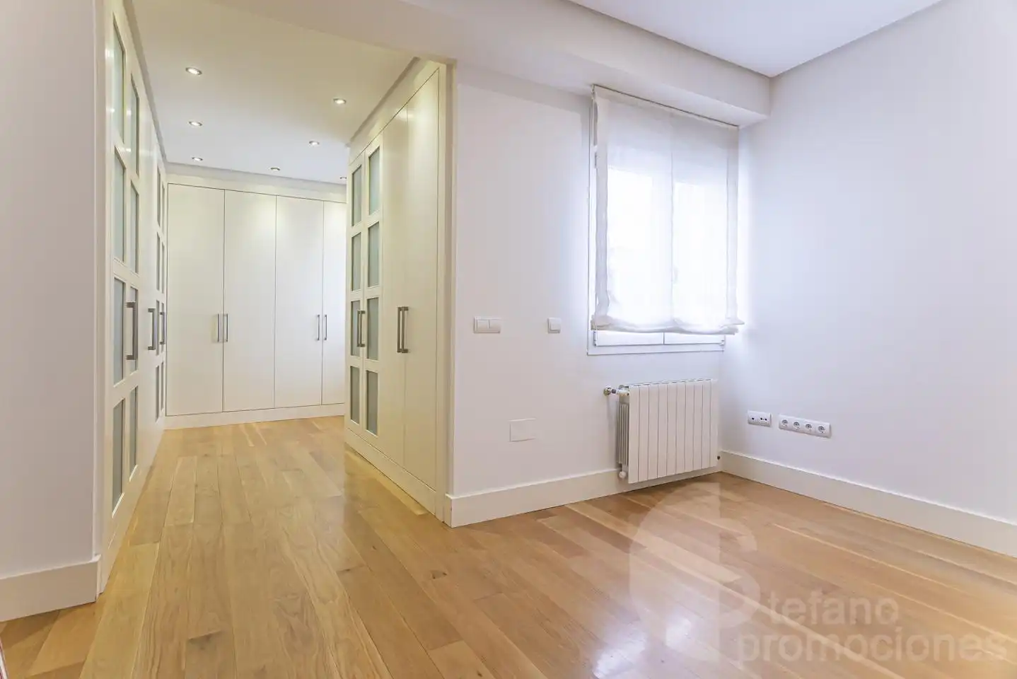 Schlafzimmer von Dachboden zur Miete in Málaga mit Klimaanlage, Heizung und Parkett