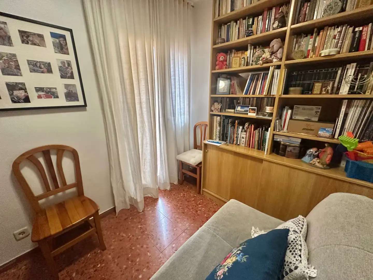 Sala de estar de Piso en venta en Santa Coloma de Gramenet con Calefacción, Amueblado y Horno
