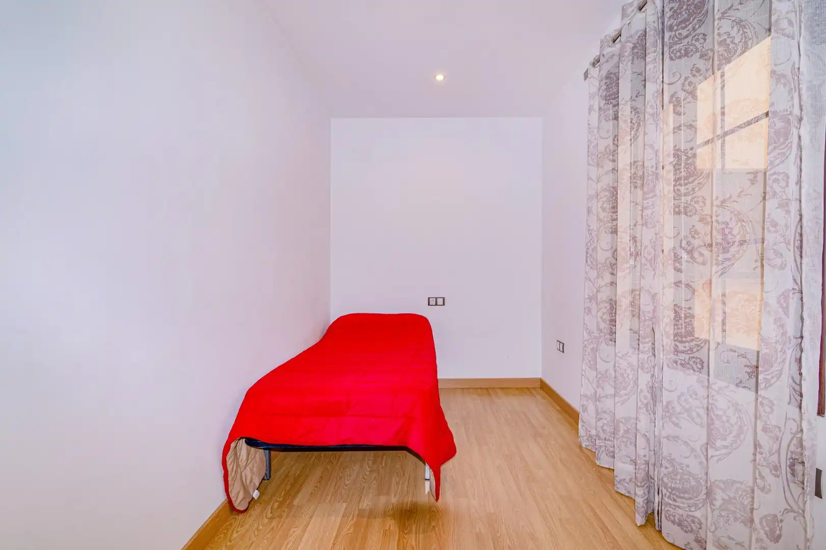 Bedroom of Flat for sale in La Zubia  with Air Conditioner, Heating and Furnished