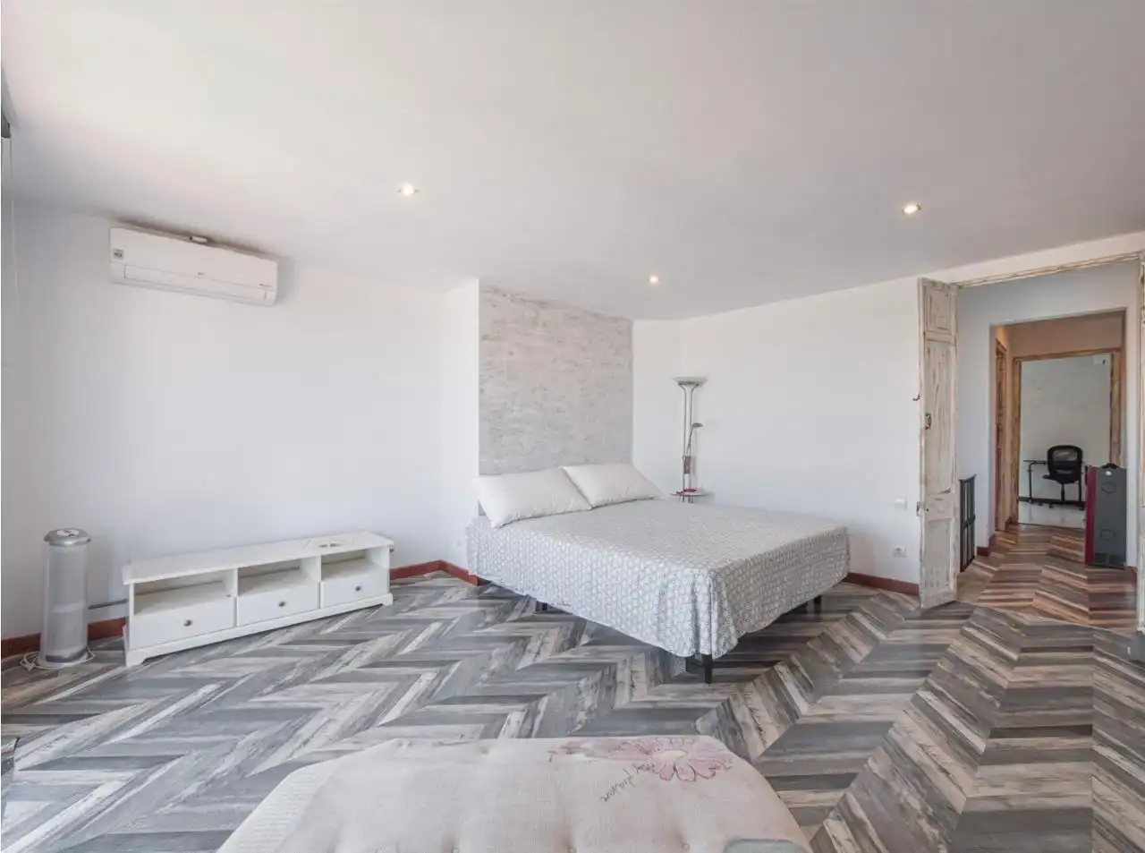 Dormitori de Casa o xalet en venda en Maó - Mahón amb Aire condicionat, Terrassa i Piscina