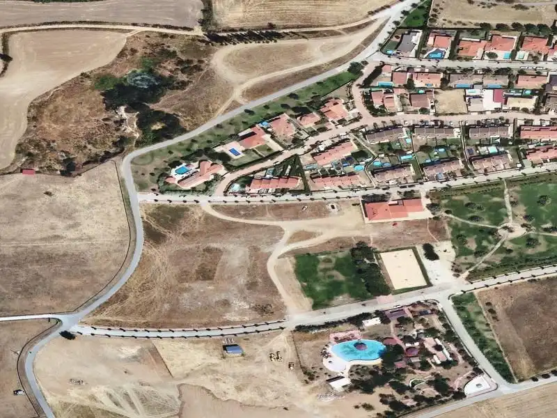 Terrenos y solares en venta en Torroella de Fluvià, imagen 2