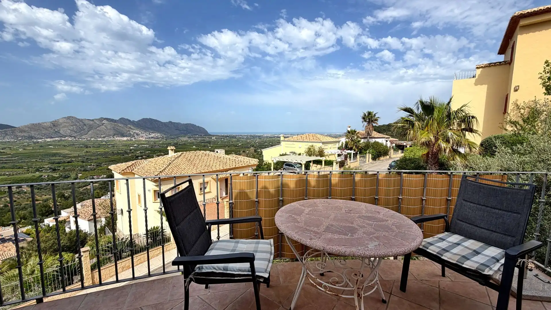 Terraza de Casa o chalet en venta en Orba con Aire acondicionado, Calefacción y Jardín privado