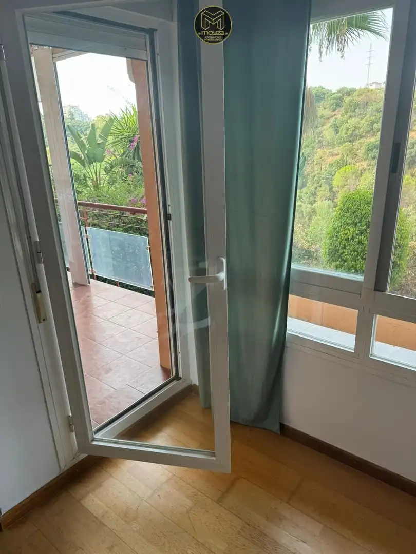 Balcony of Houses for rent in Estepona  with Air Conditioner and Community pool