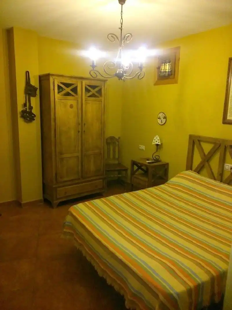 Habitación de Casa o chalet en venta en Garganta la Olla con Aire acondicionado, Calefacción y Jardín privado