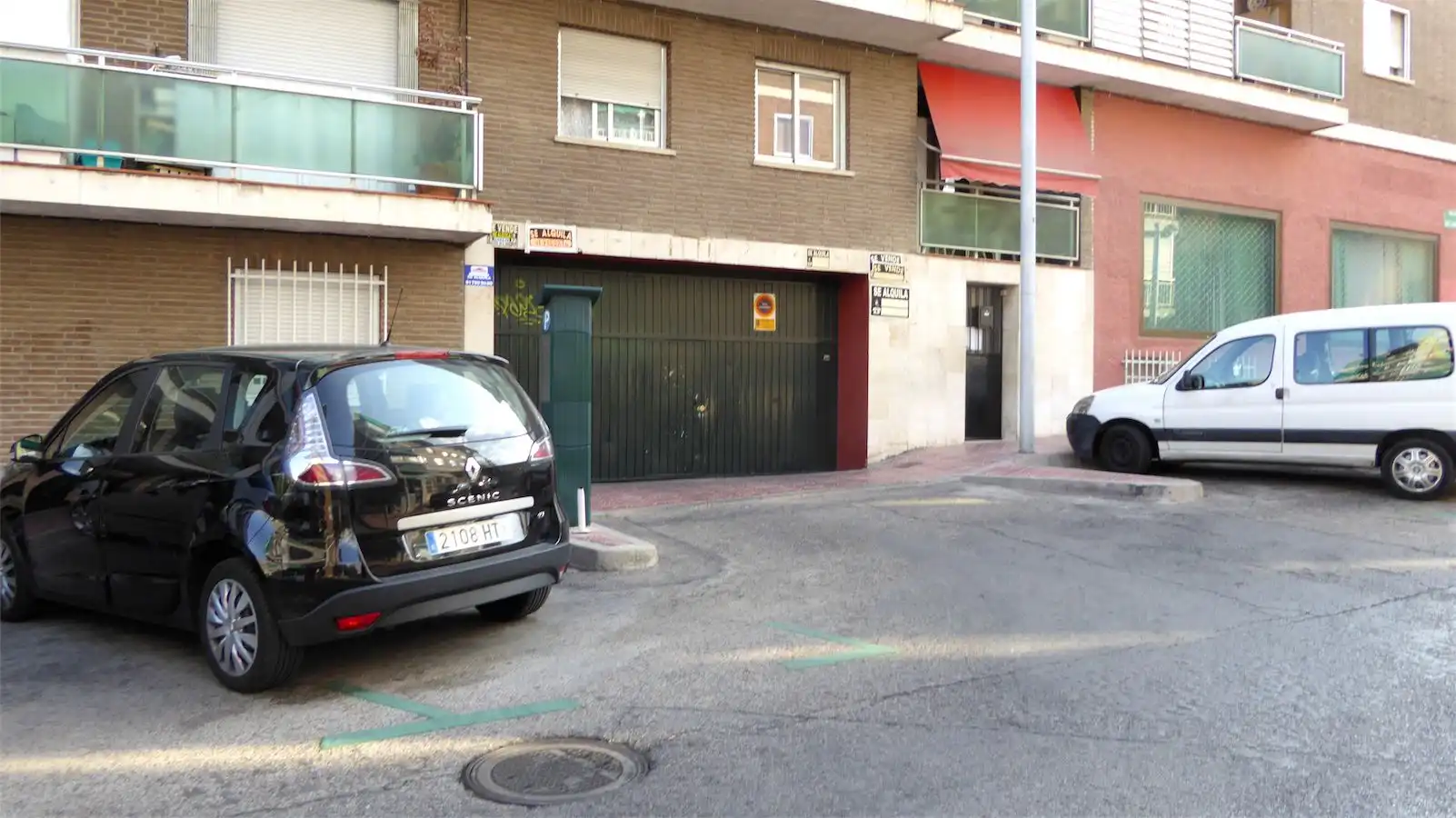 Garage for rent in Calle Ángel Barajas, 2, Estación