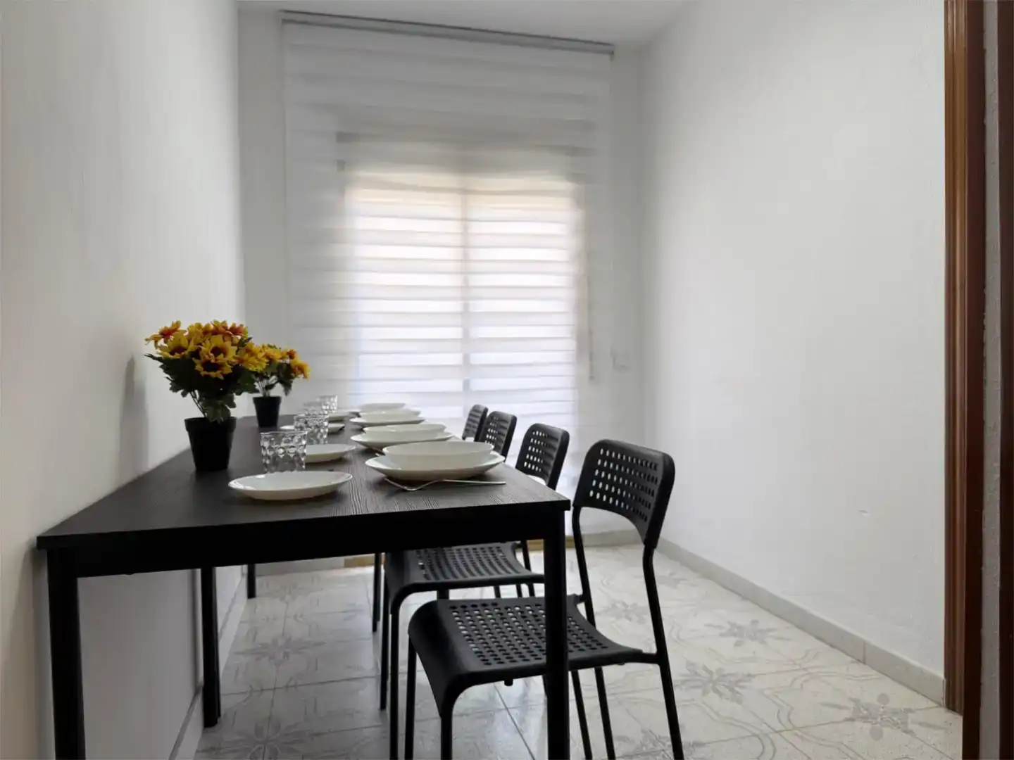 Comedor de Piso para compartir en Linares con Amueblado y Balcón