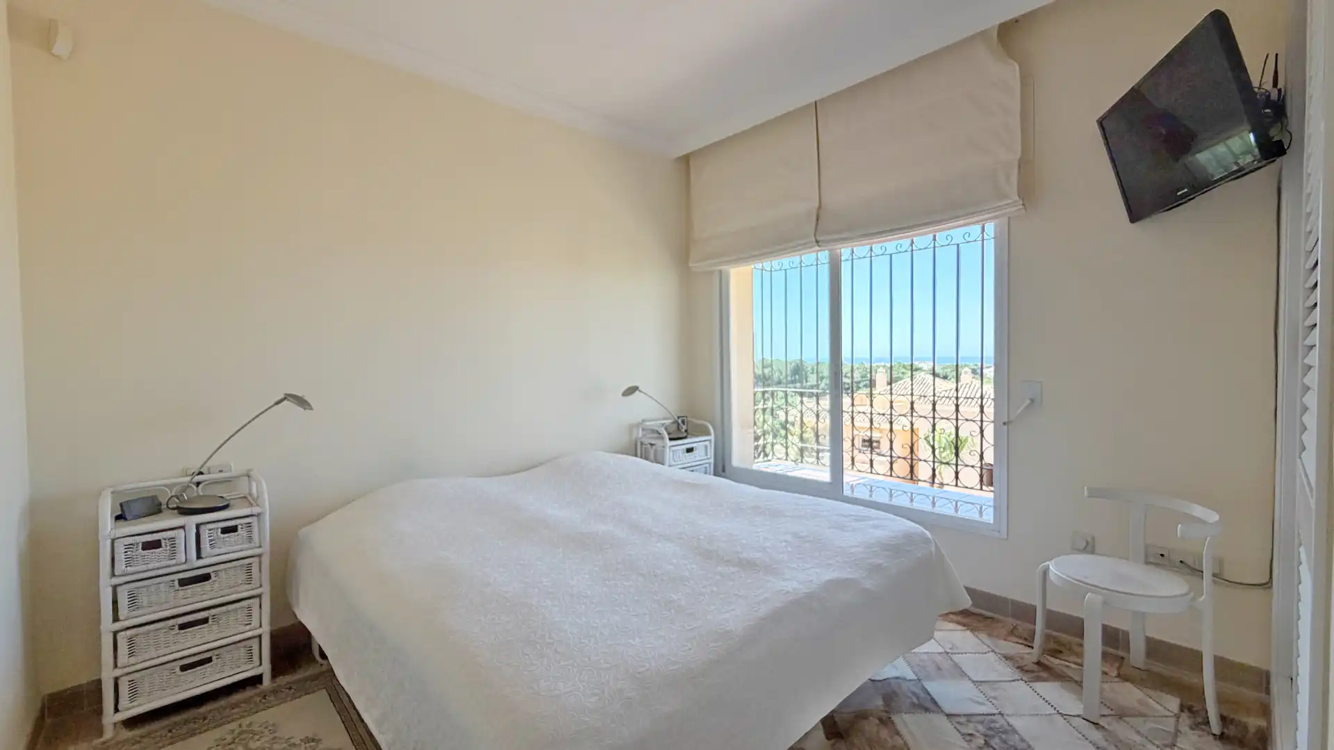 Dormitori de Àtic en venda en Marbella amb Aire condicionat, Calefacció i Terrassa