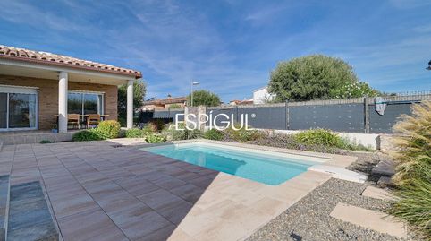 Villa de una sola planta con piscina y jardín privado., Bild 2