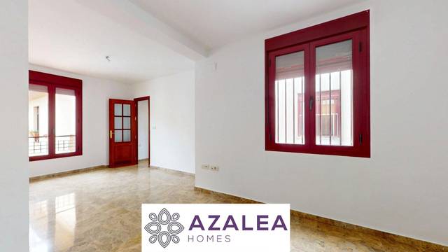 Piso en Venta en Viñuela - Rescatado