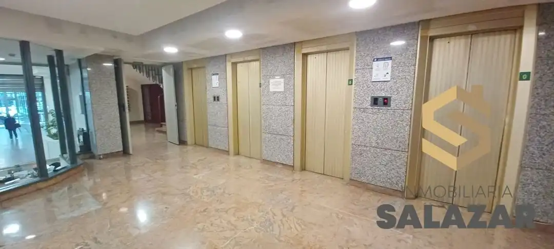 Office space with lift for sale in Colón de Larreátegui Kalea, imagen 21