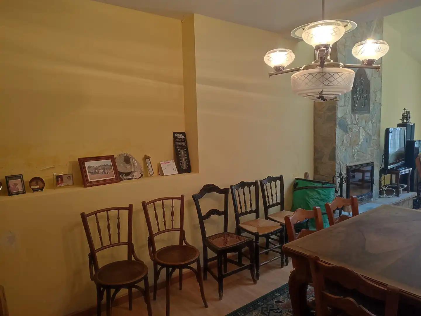 Menjador de Casa adosada en venda en Ulldemolins amb Calefacció, Jardí privat i Parquet