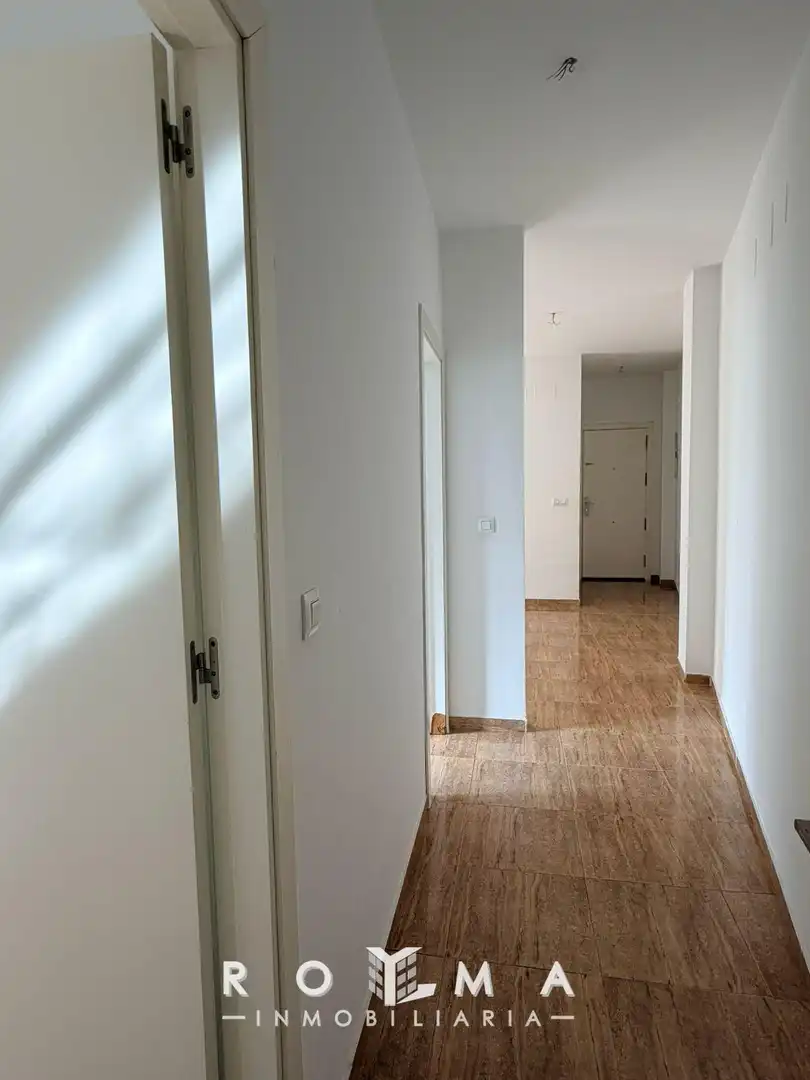 Piso en venta en Dos Hermanas con Aire acondicionado
