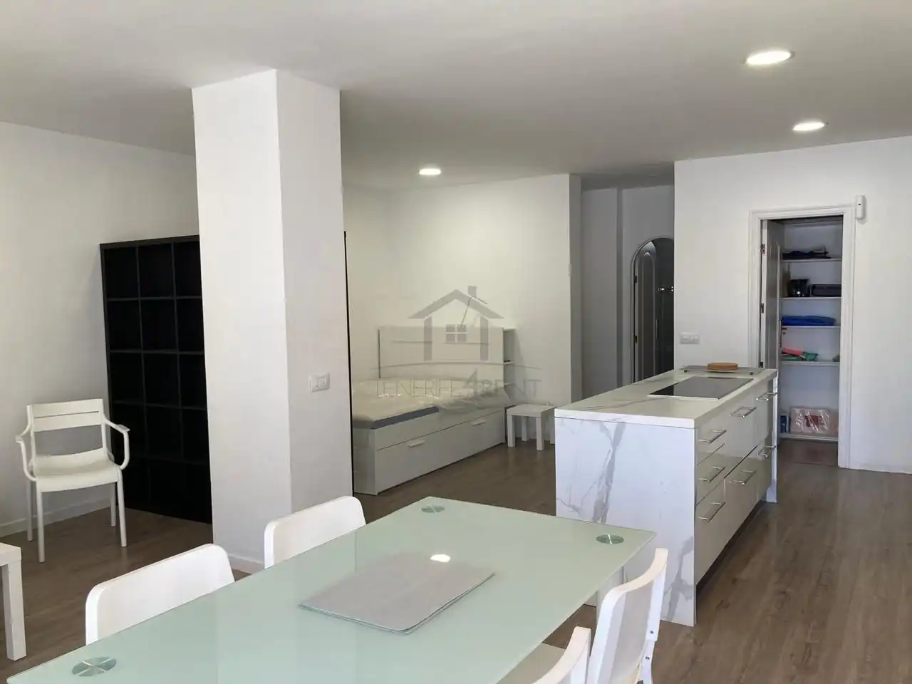 Cocina de Estudio de alquiler en Arona con Aire acondicionado, Terraza y Amueblado