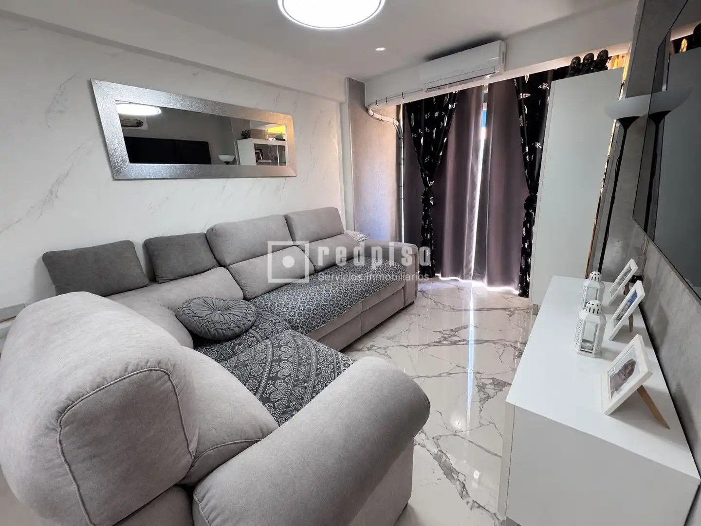 Sala d'estar de Pis en venda en Carretera de Cádiz