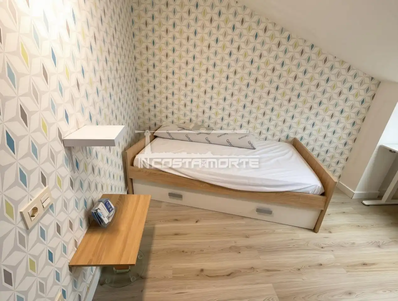 Habitación de Ático de alquiler en Fisterra con Amueblado