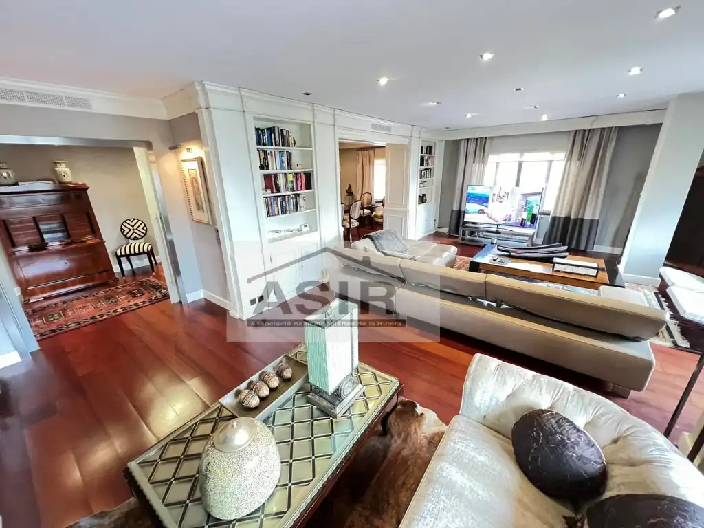 Flat for rent in Plaza Major, Centre