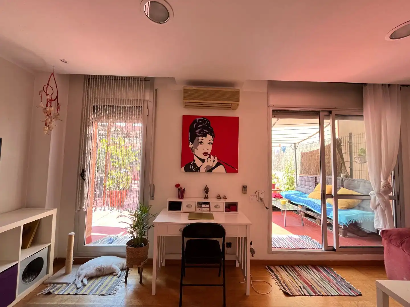 Sala de estar de Piso en venta en Cornellà de Llobregat con Aire acondicionado y Terraza