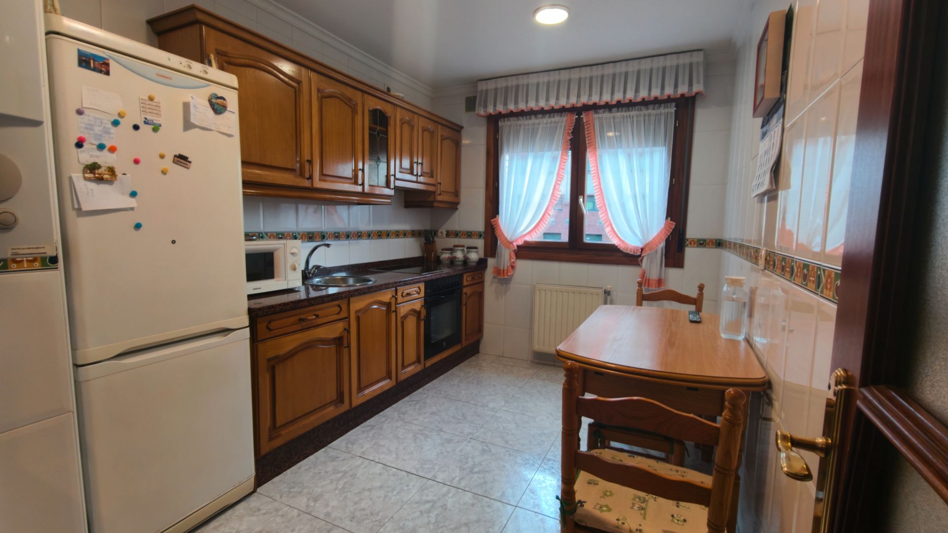 Kitchen of Flat for sale in Avilés  with Heating, Parquet flooring and Terrace