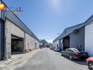 Nave industrielle à vendre à Calle Sierra de Alfaguara