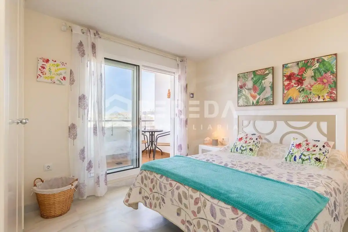 Schlafzimmer von Wohnung zum Verkauf in Roquetas de Mar mit Klimaanlage, Privatgarten und Terrasse