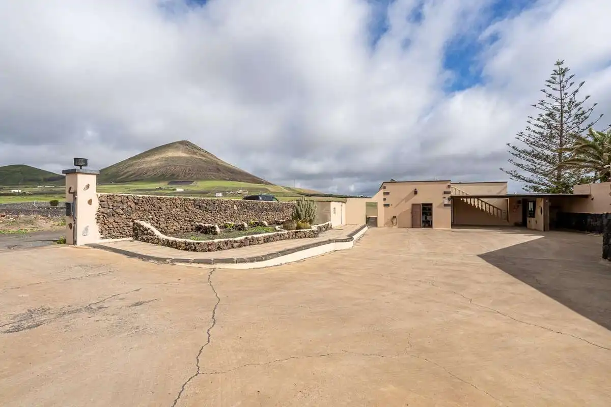 Vista exterior de Casa o chalet en venta en Tías con Jardín privado, Terraza y Trastero