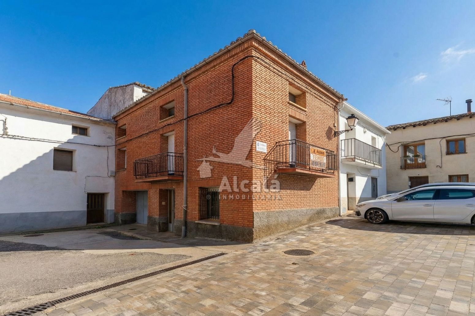 Exterior view of House or chalet for sale in Armuña de Tajuña  with Private garden, Storage room and Balcony