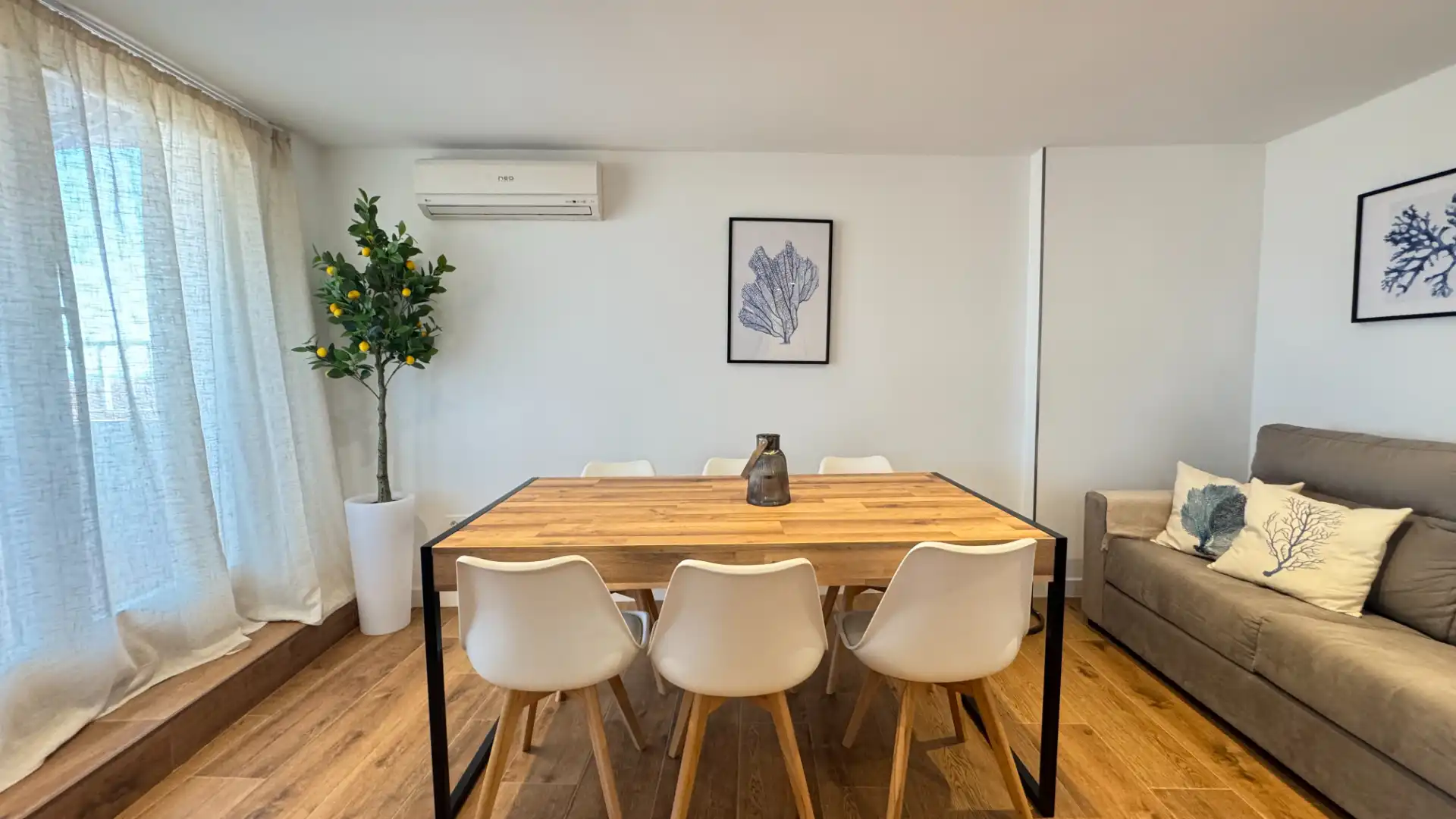 Esszimmer von Wohnung zur Miete in Motril mit Klimaanlage, Parkett und Terrasse