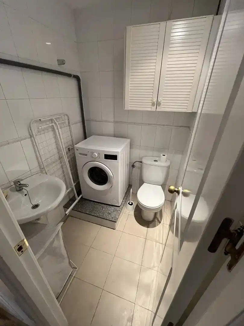 Badezimmer von Wohnung zur Miete in Las Palmas de Gran Canaria mit Klimaanlage