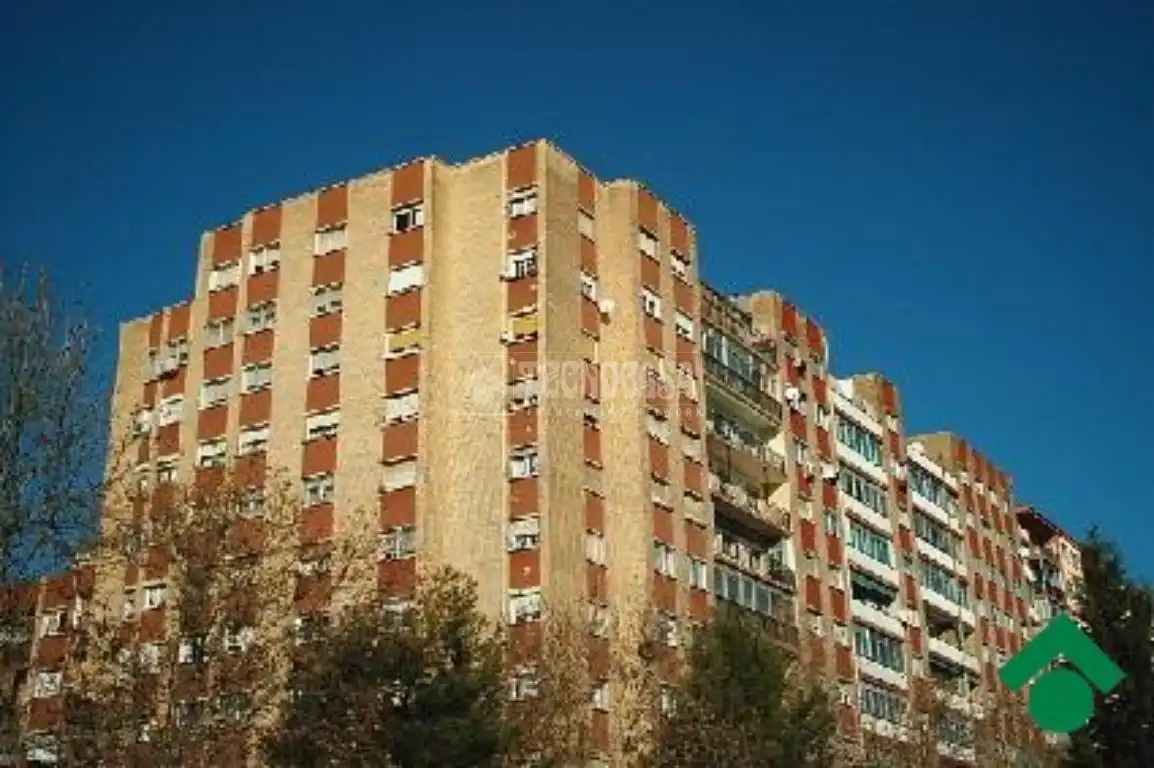 Vista exterior de Piso en venta en Zaragoza con Calefacción y Parquet